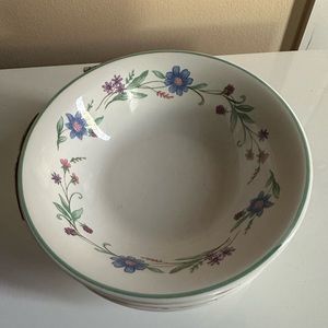 Oneida Ava Serving Bowls